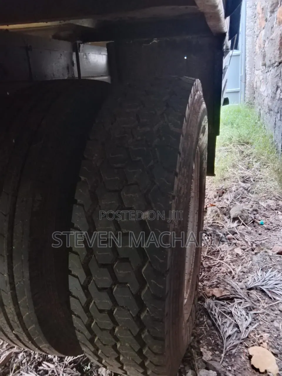 Isuzu NPR Original Paint