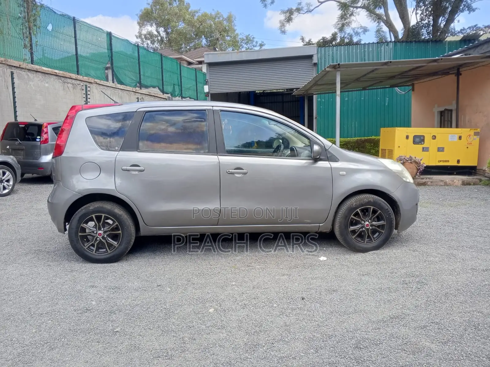 Nissan Note 2010 Gray