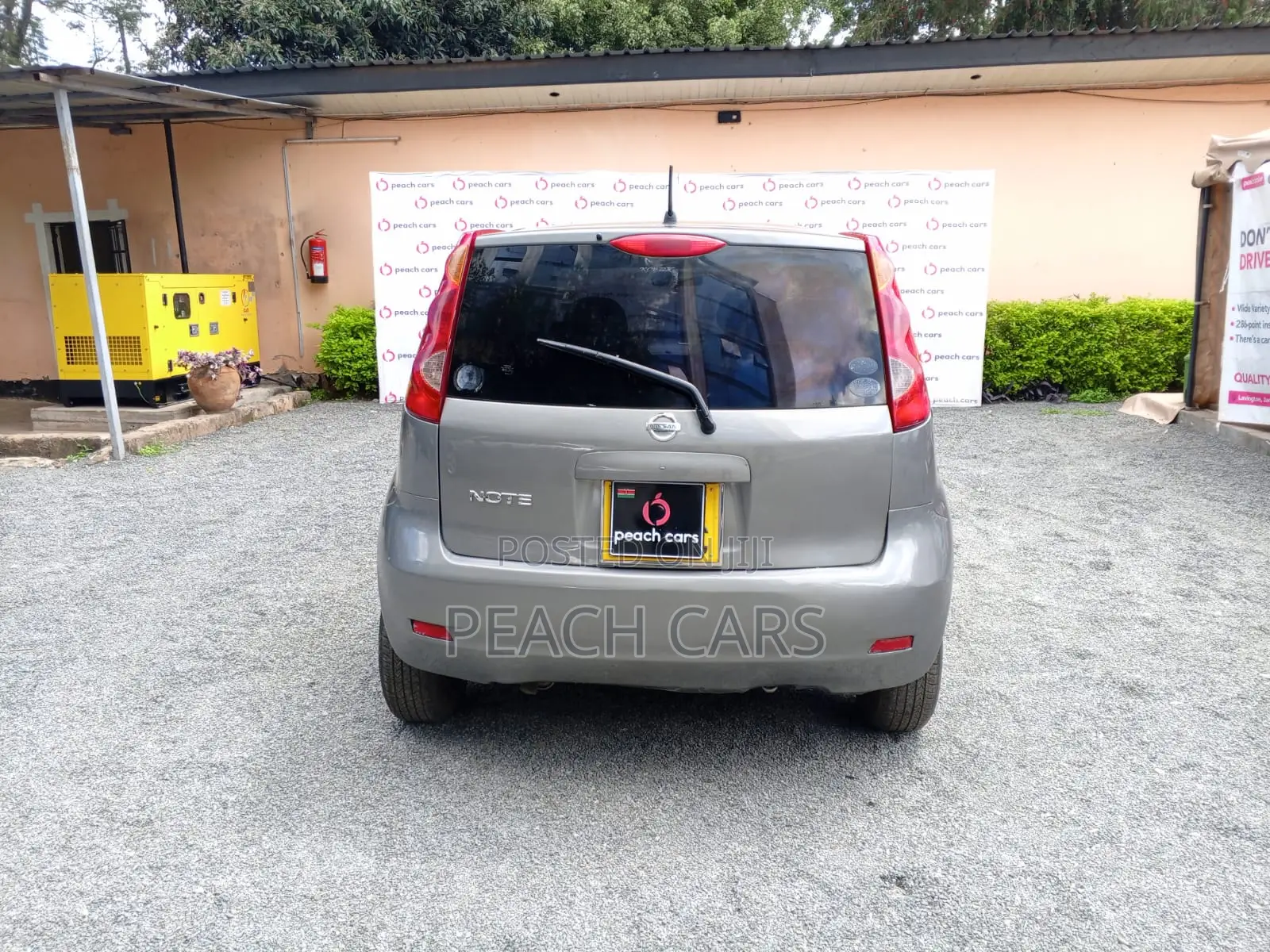 Nissan Note 2010 Gray