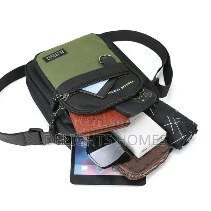 Multifunctional Crossbody Messenger Bag_re