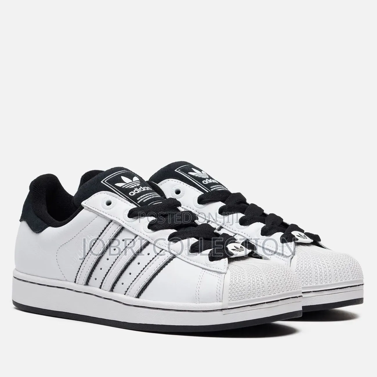 Adidas Superstar “ Cloud White Core Black “
Sneakers