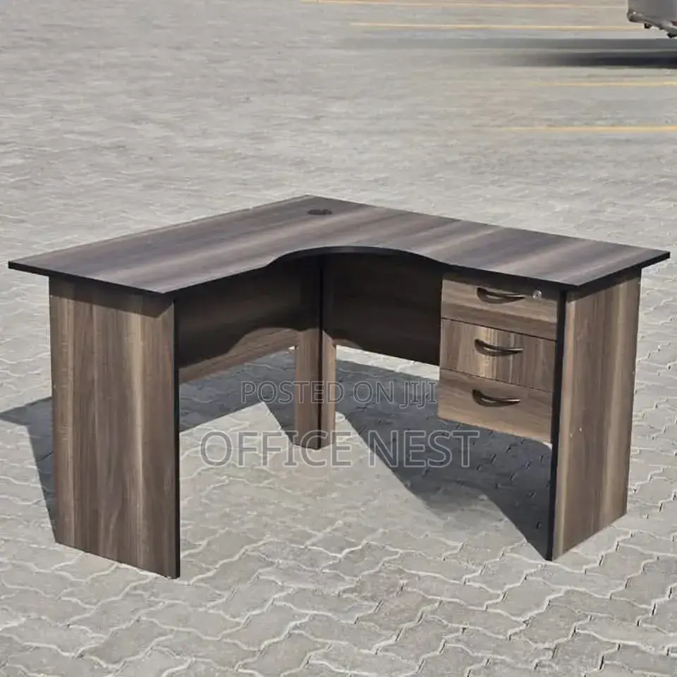 L-Shape Desk 120cm *120cm