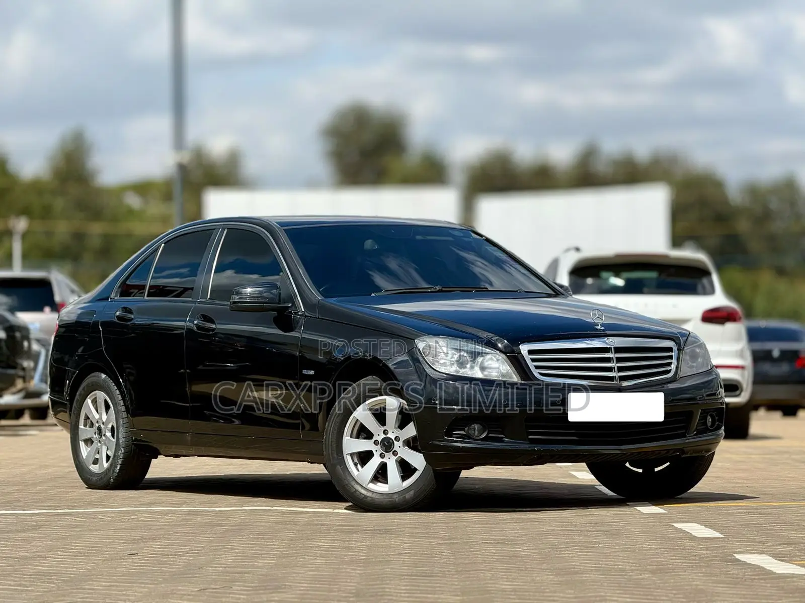 Mercedes-Benz C180 2010 Black