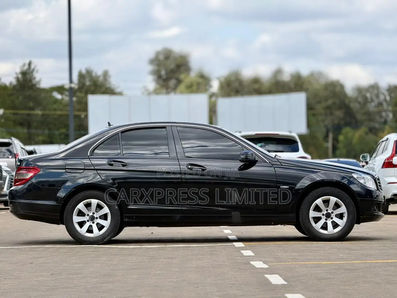 Mercedes-Benz C180 2010 Black