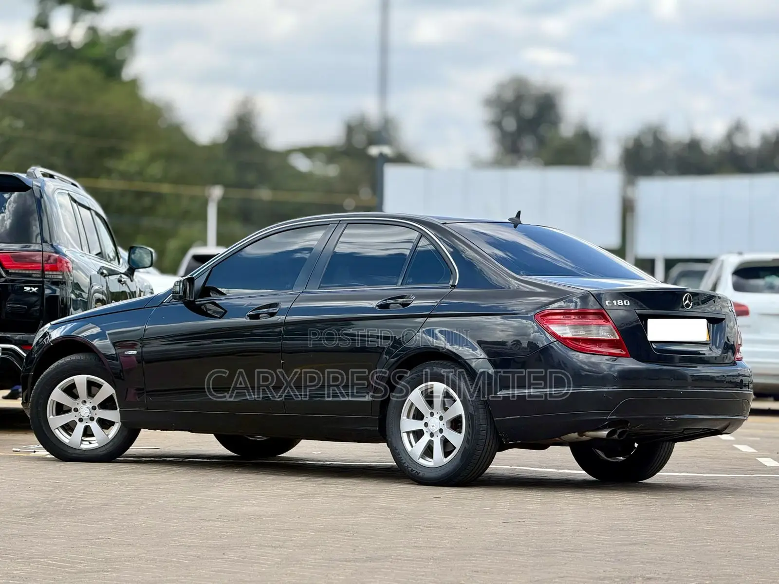 Mercedes-Benz C180 2010 Black