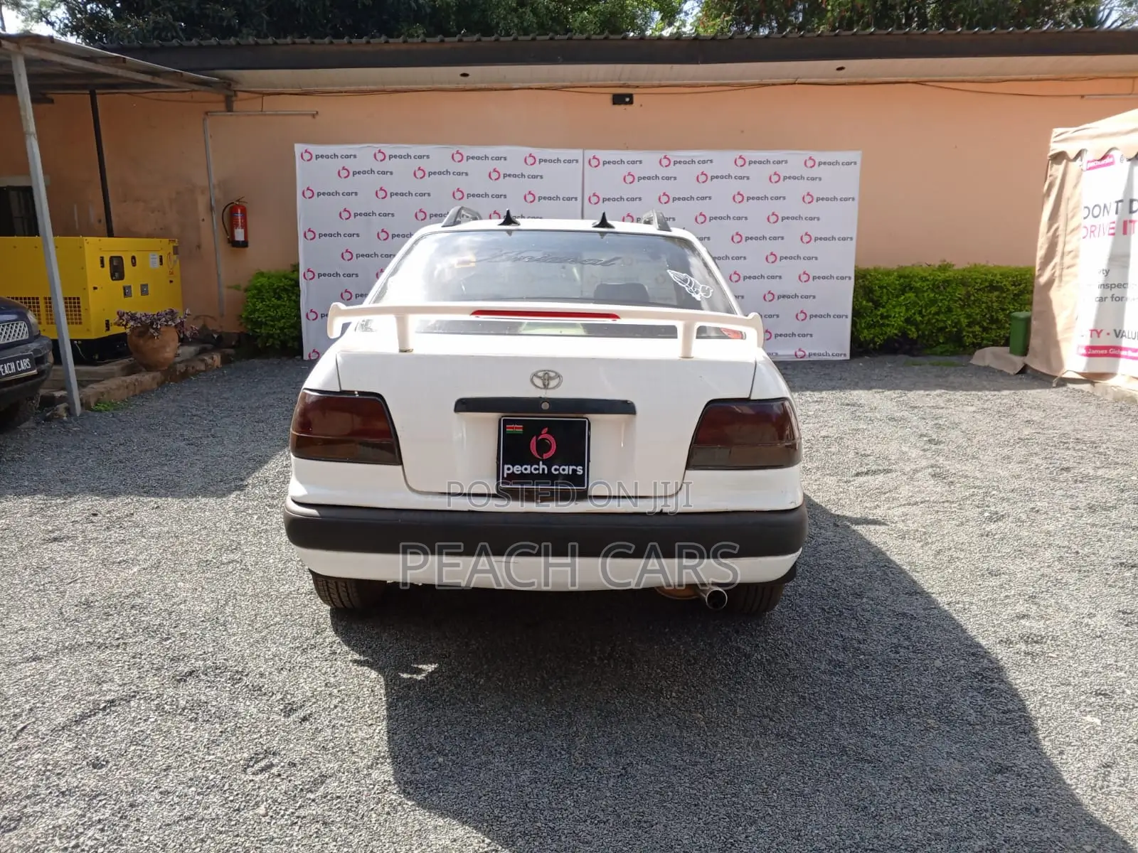 Toyota Corolla 1995 White