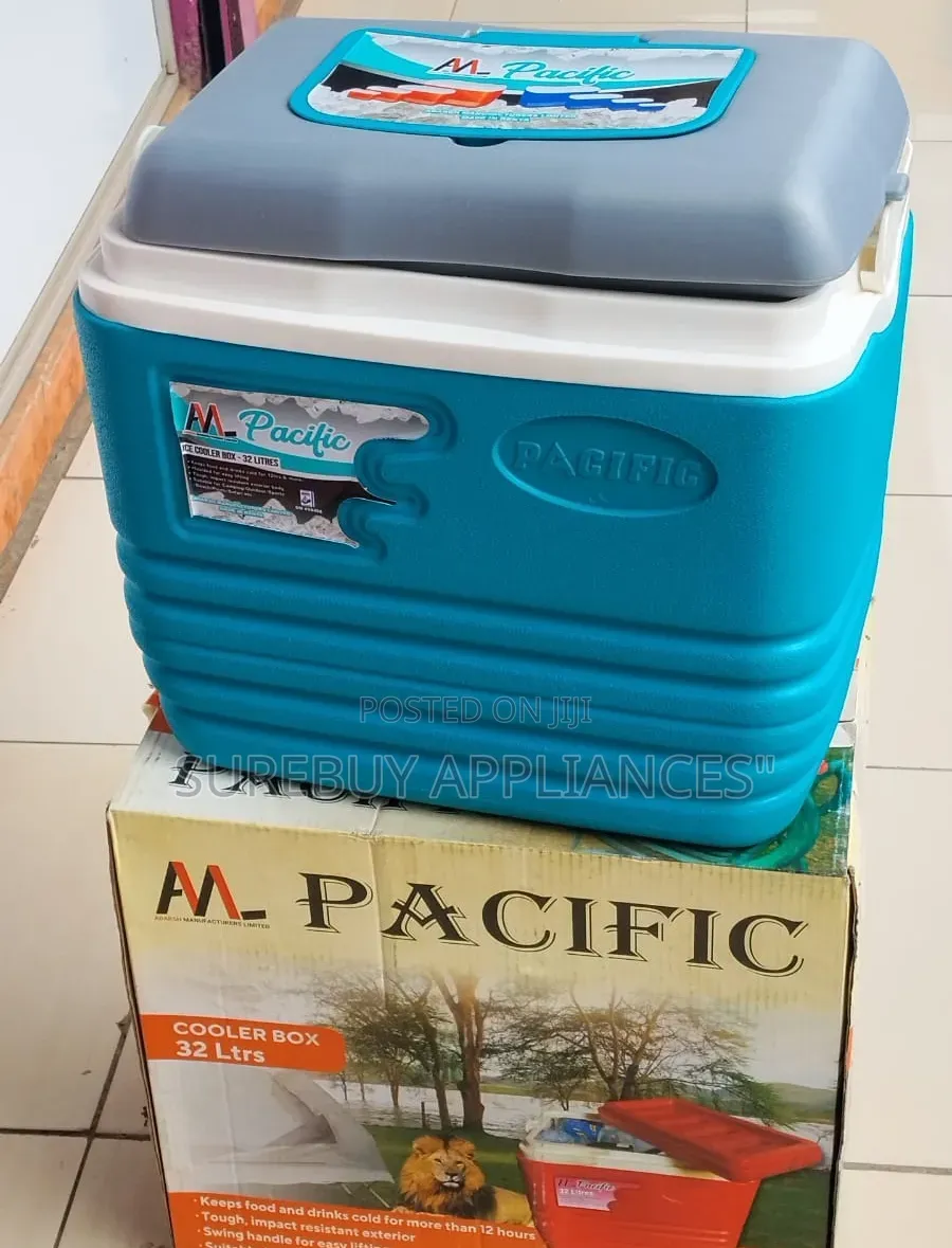 Pacific 32l Portable Cool Box – Ideal for Travel Picnics