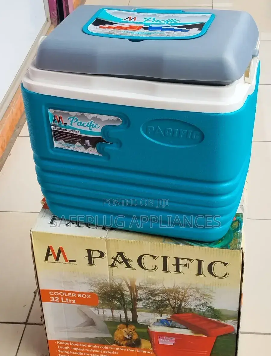 Pacific 32l Portable Cool Box – Ideal for Travel Picnics