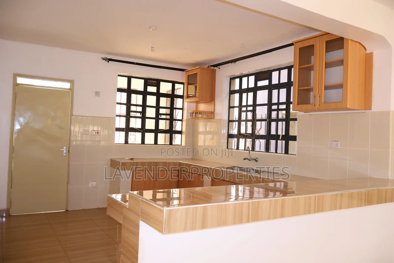 4bdrm Villa in Bosque Court, Karagita for rent
