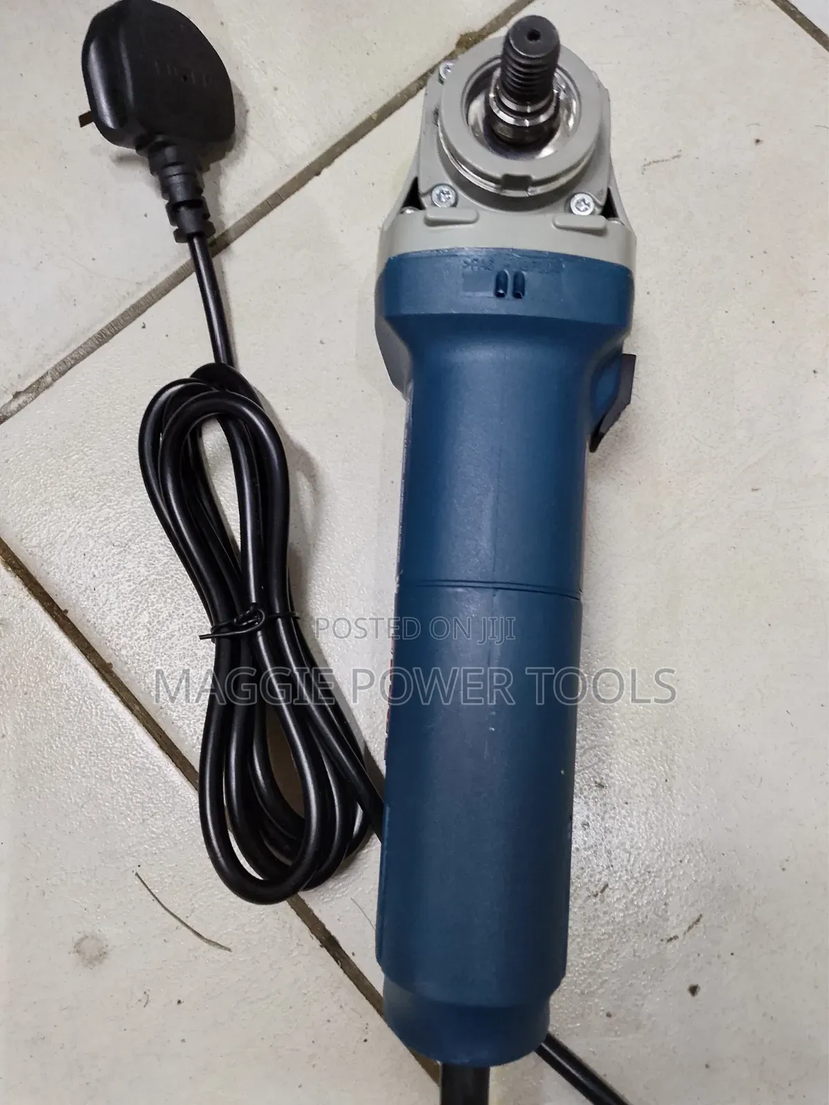 Well Performing and Heavy Duty Bosch Angle Grinder/ 4"Angle Grinder
