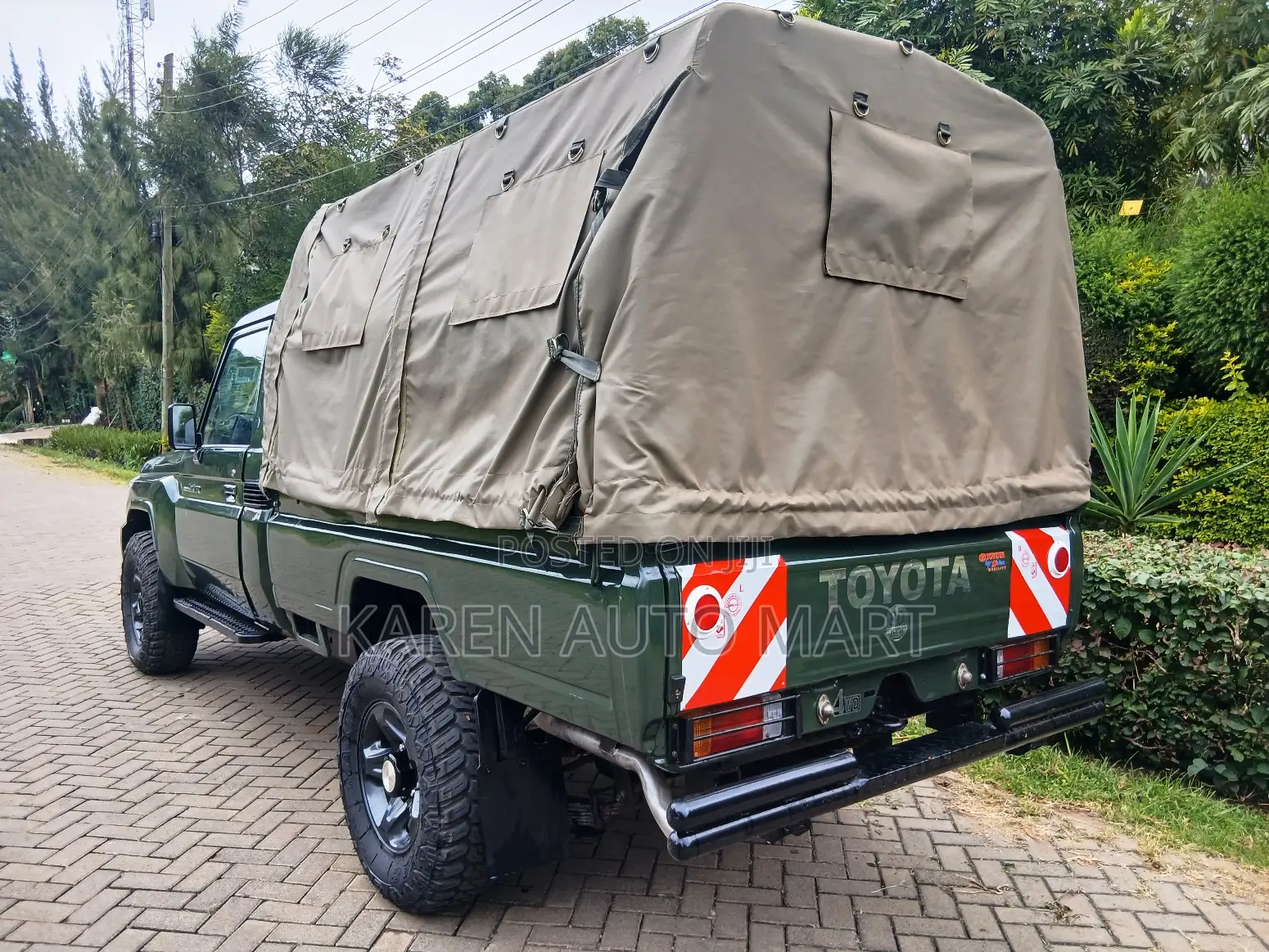 Toyota Land Cruiser 79 Series 2021