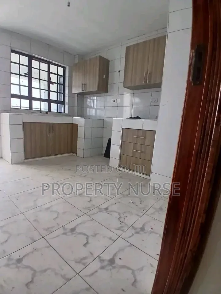 3bdrm Apartment in Gateway Mall Area for rent