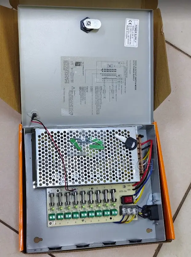 12v 10a Closed Power Supply Unit For 8cameras