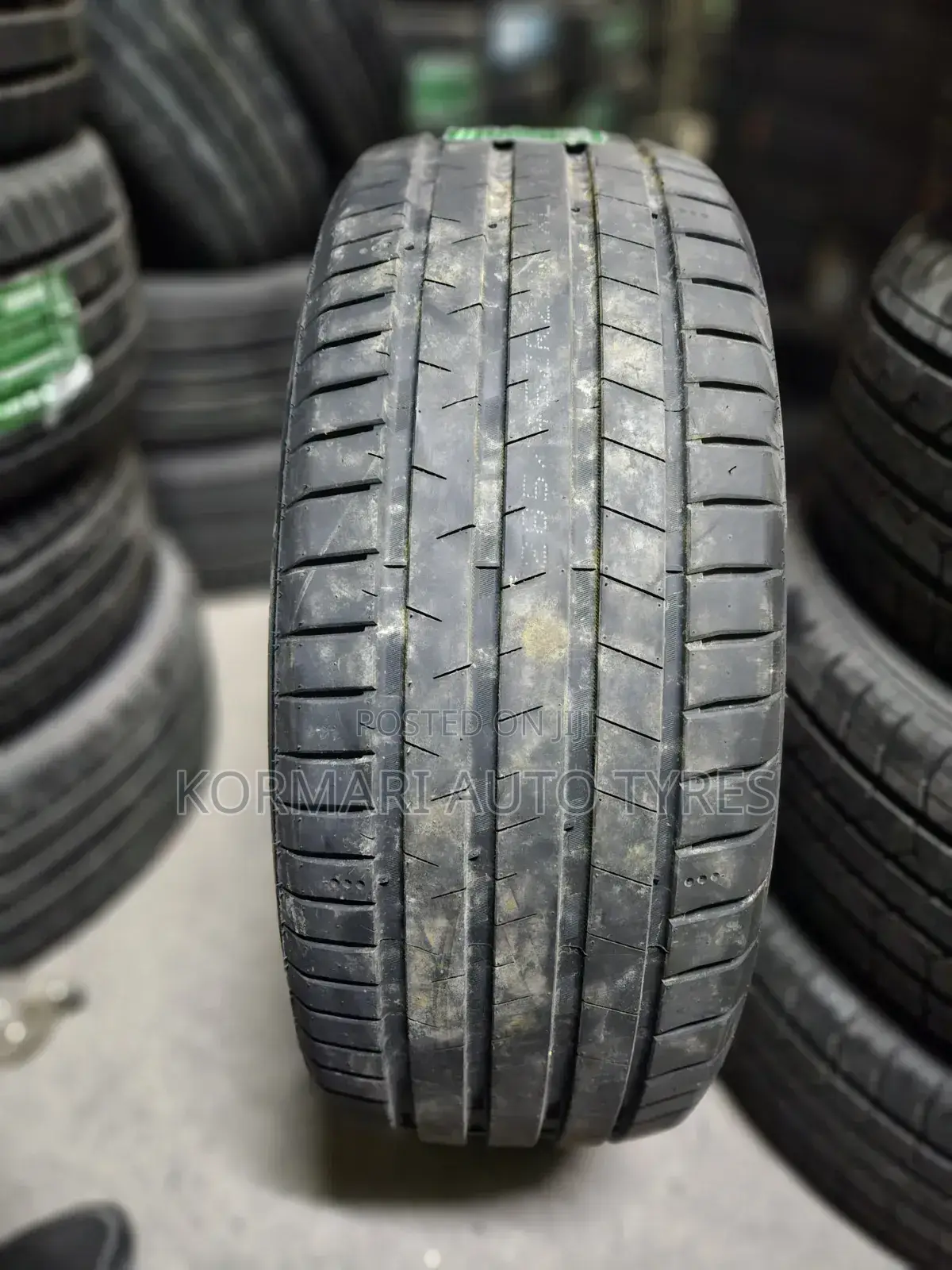 285/45r22 Dovroad Tyre