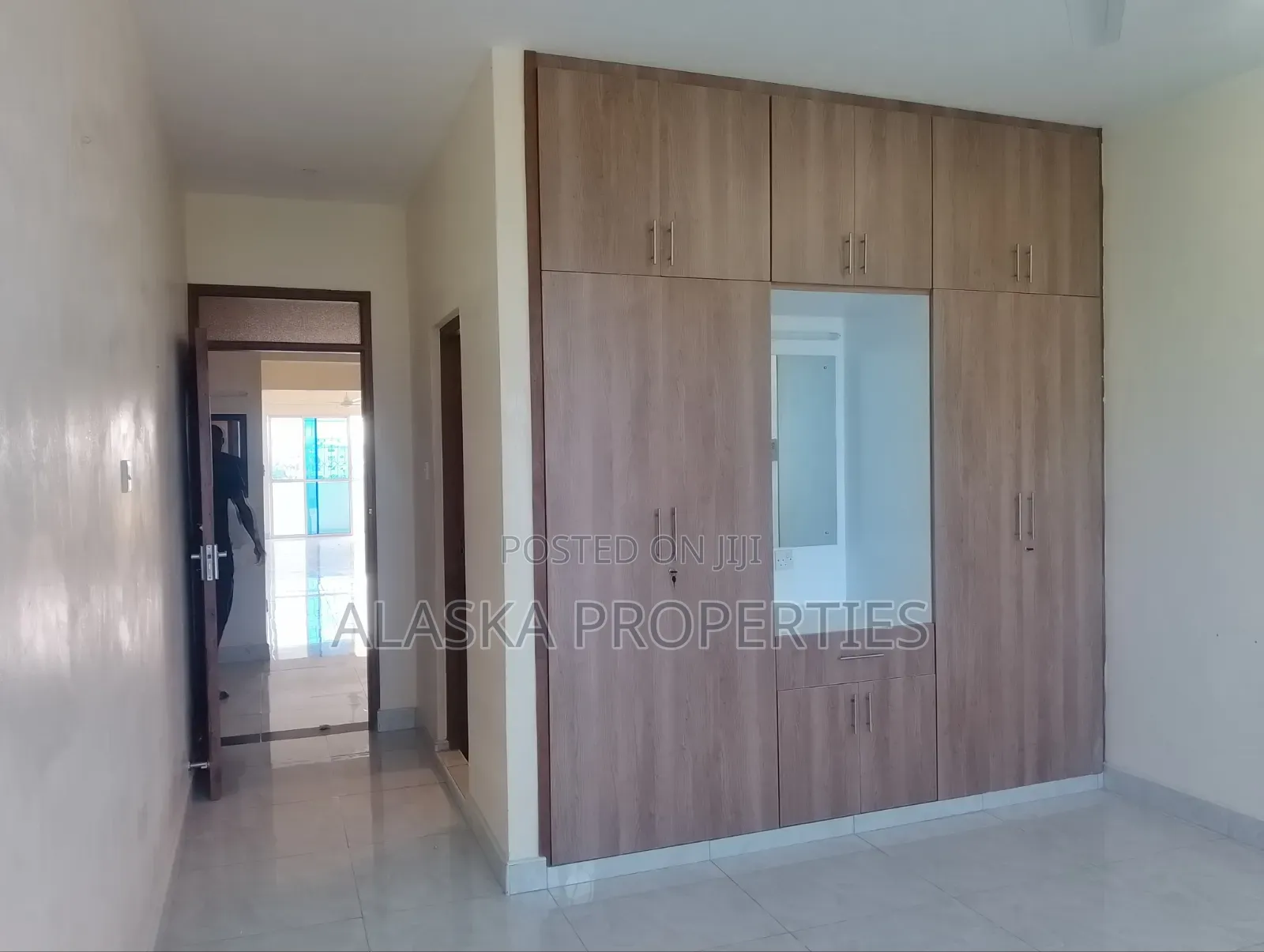 3bdrm Penthouse in Nyali Estate for rent