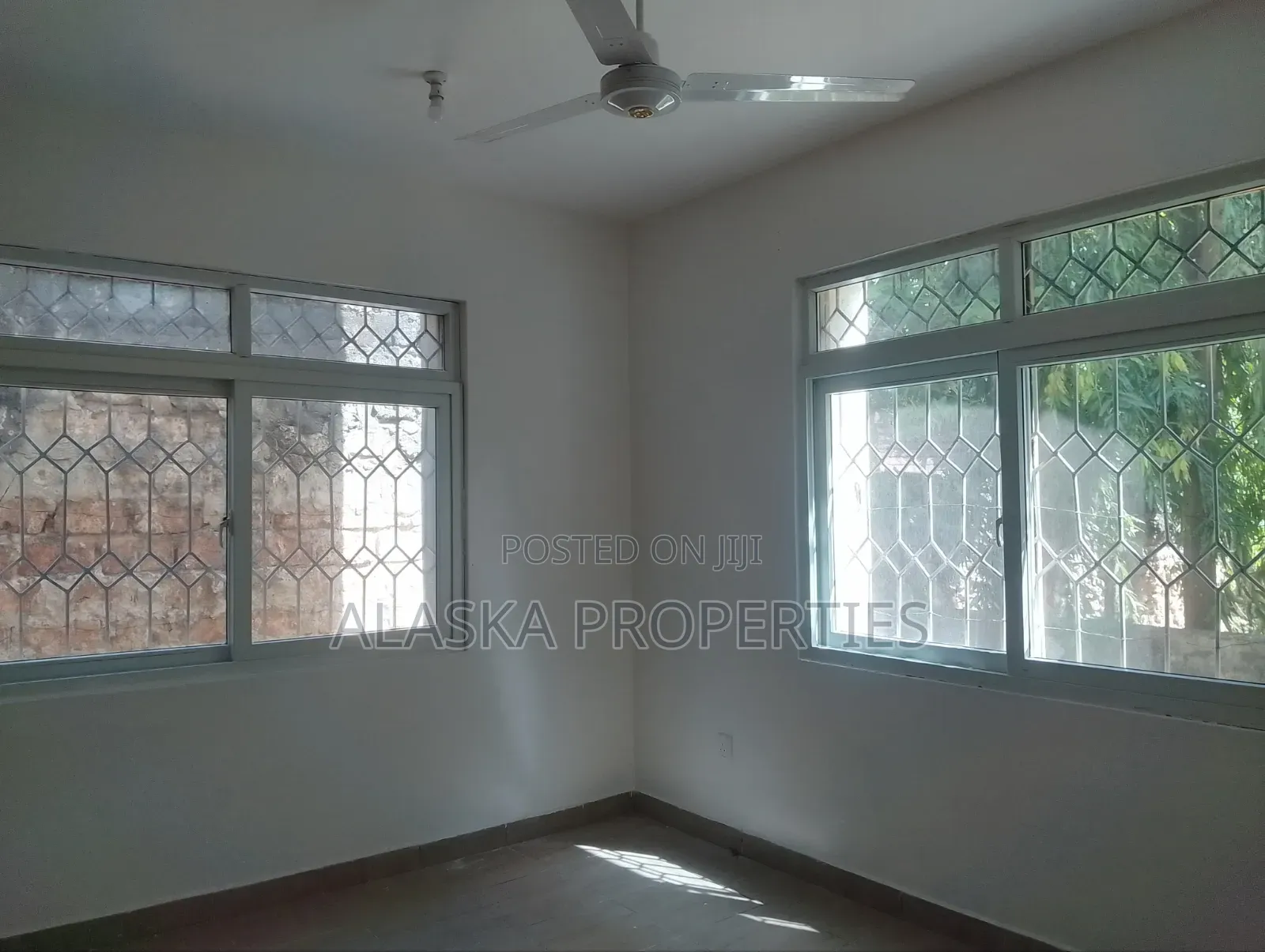 3bdrm Apartment in Beach Road Estate, Nyali Mkomani for rent
