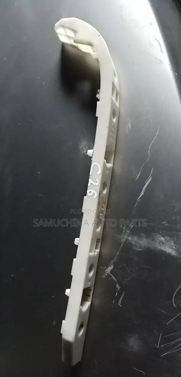 Rear Bumper Slide Nissan Serena C26