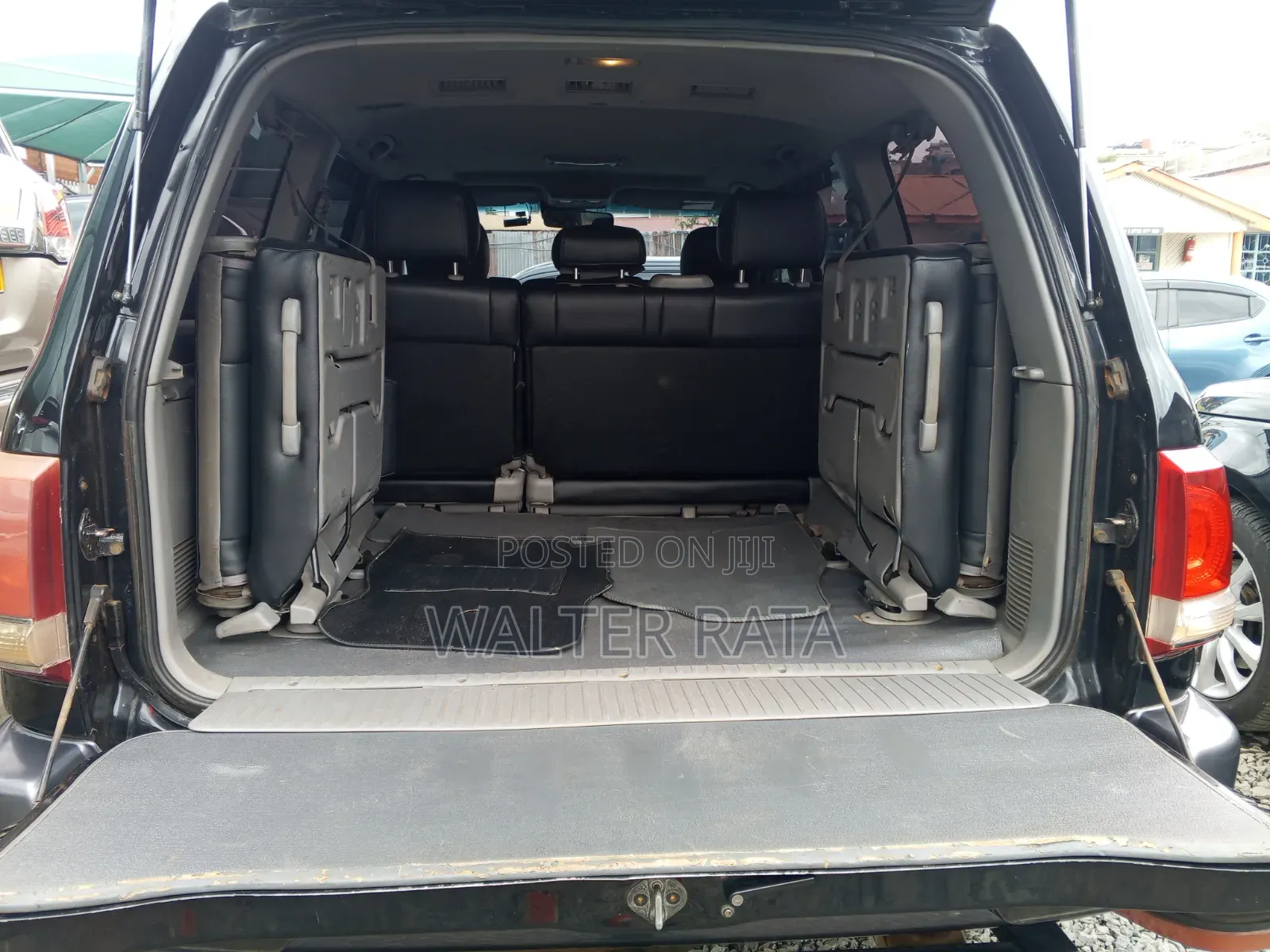 Toyota Land Cruiser 2004 Black