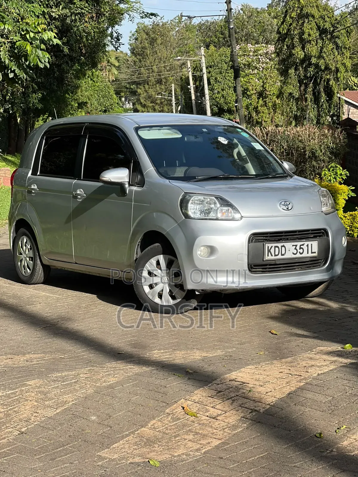 Toyota Porte 2014 Silver