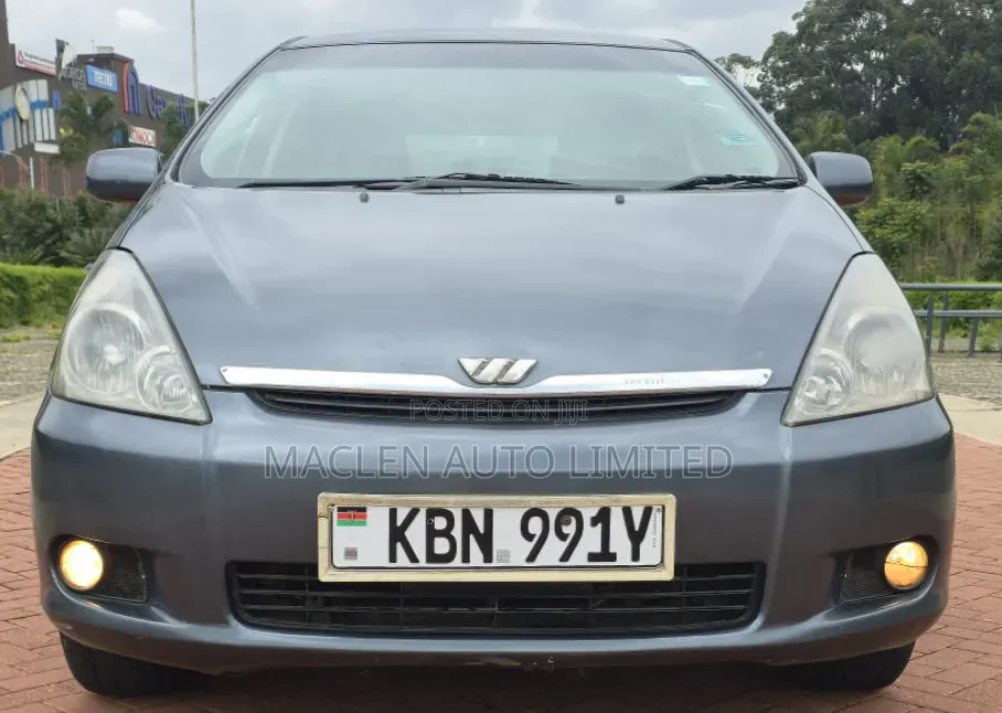 Toyota Wish 2004 Gray