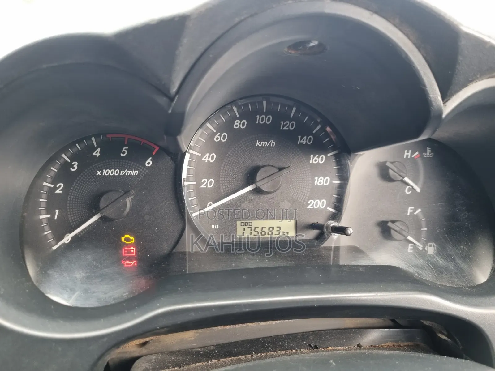 Toyota Hilux 2012 Gold