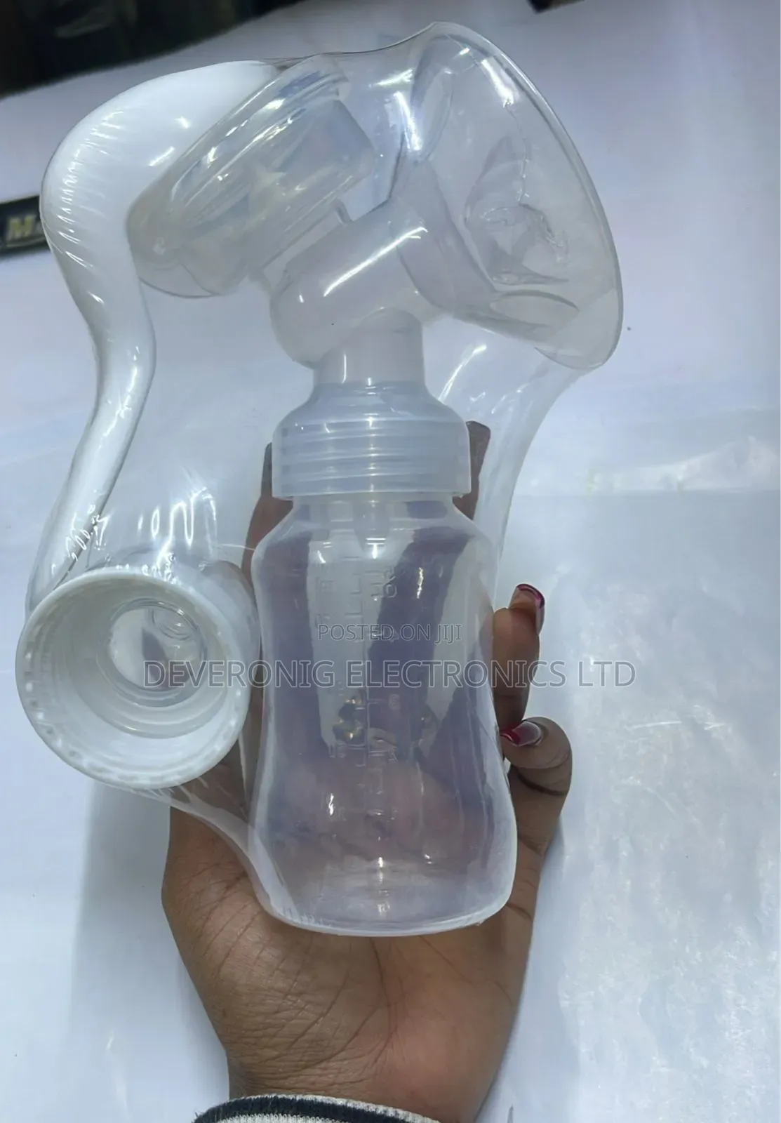 *Manual Breast Pump With Bottle Cap