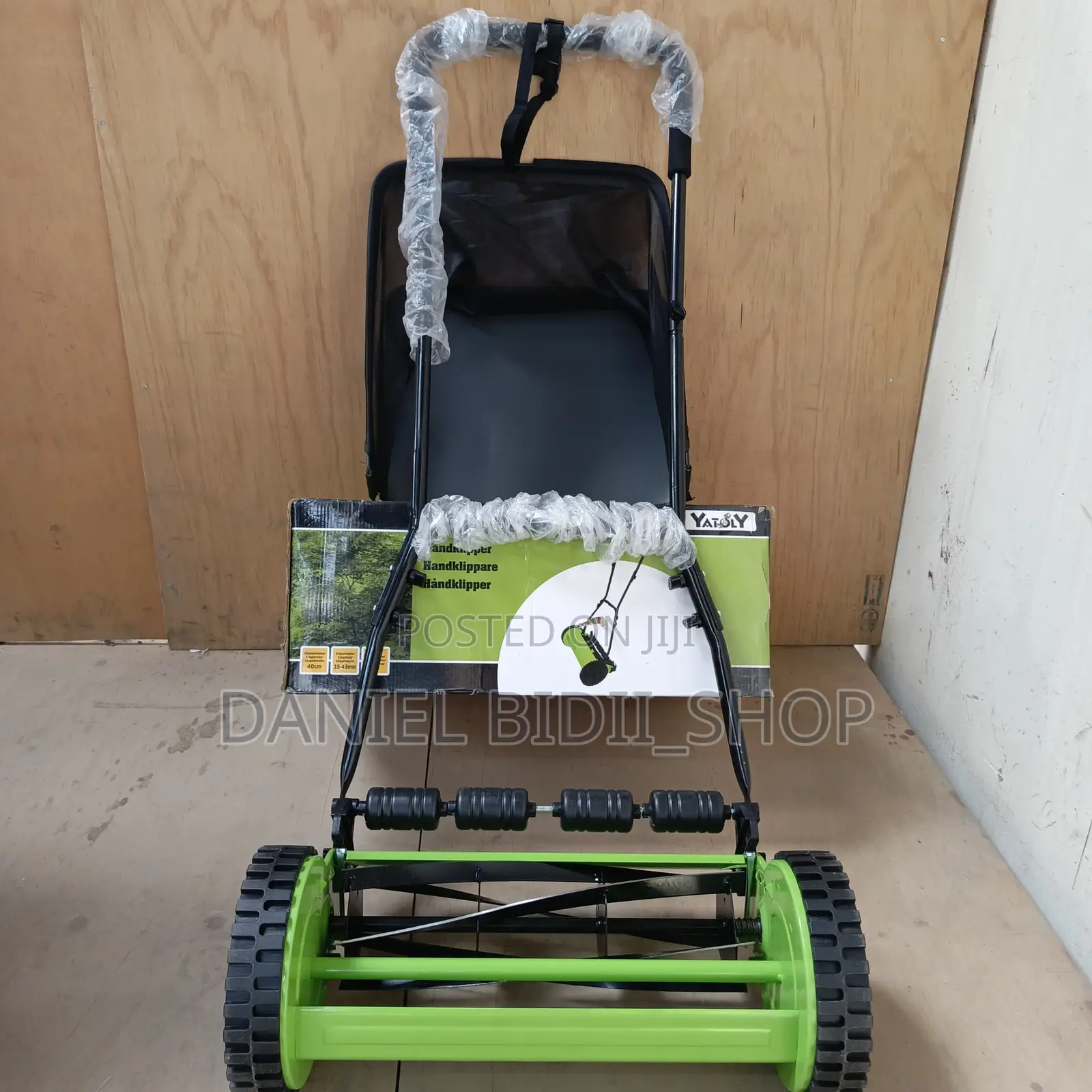Manual Lawn Mower