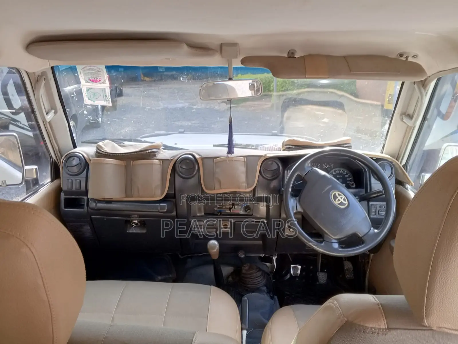 Toyota Land Cruiser Prado 2010 White