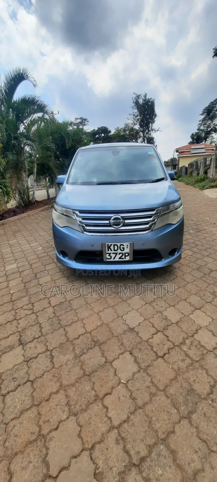 Nissan Serena 2014 Blue