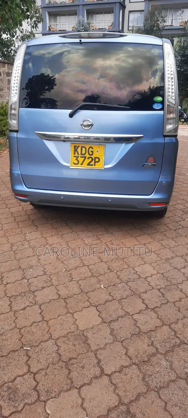 Nissan Serena 2014 Blue
