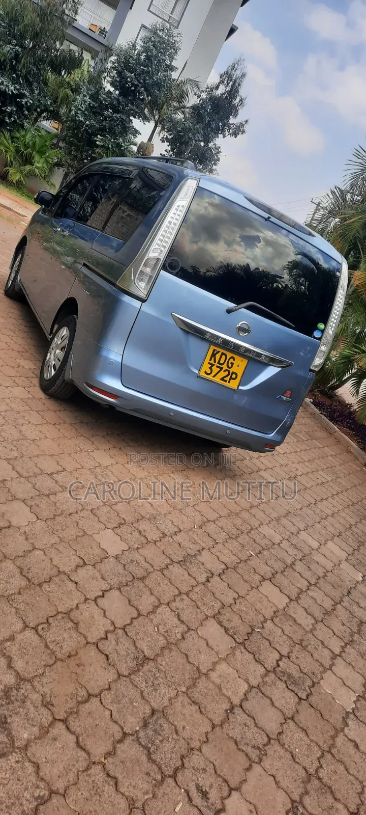 Nissan Serena 2014 Blue
