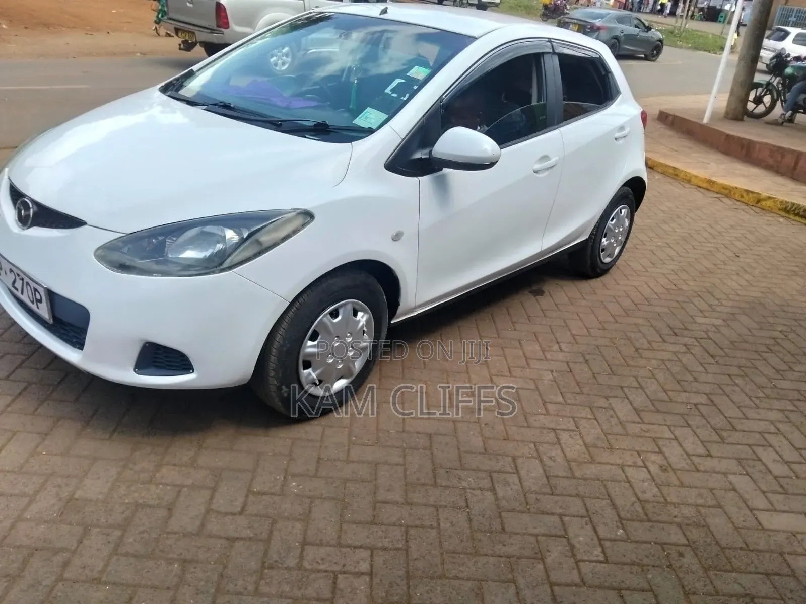 Mazda Demio 2011 Whtie