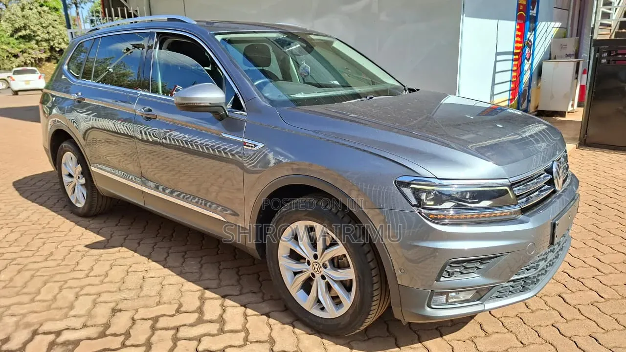 Volkswagen Tiguan 2019 Gray