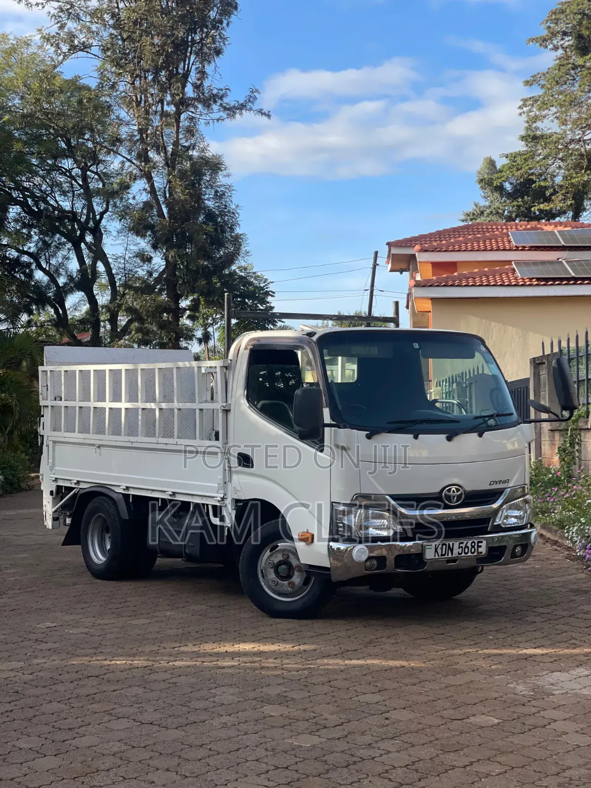 .Toyota Dyna 
2016 Model
4000cc
Diesel Engine 
5 Speed Manual