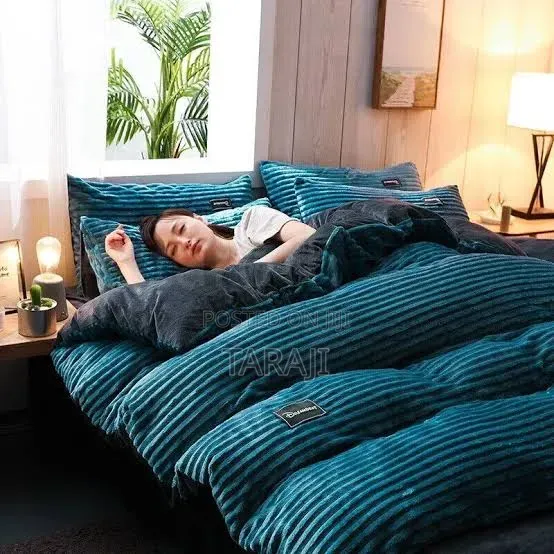 Luxury 4-Piece Velvet Duvet Set - Ultra Soft Heavy Bedding