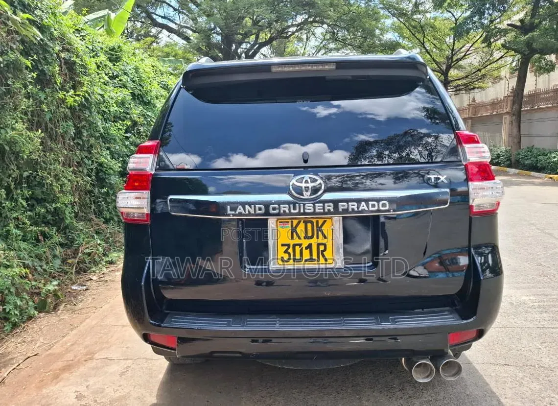 Toyota Land Cruiser Prado 2016 Black