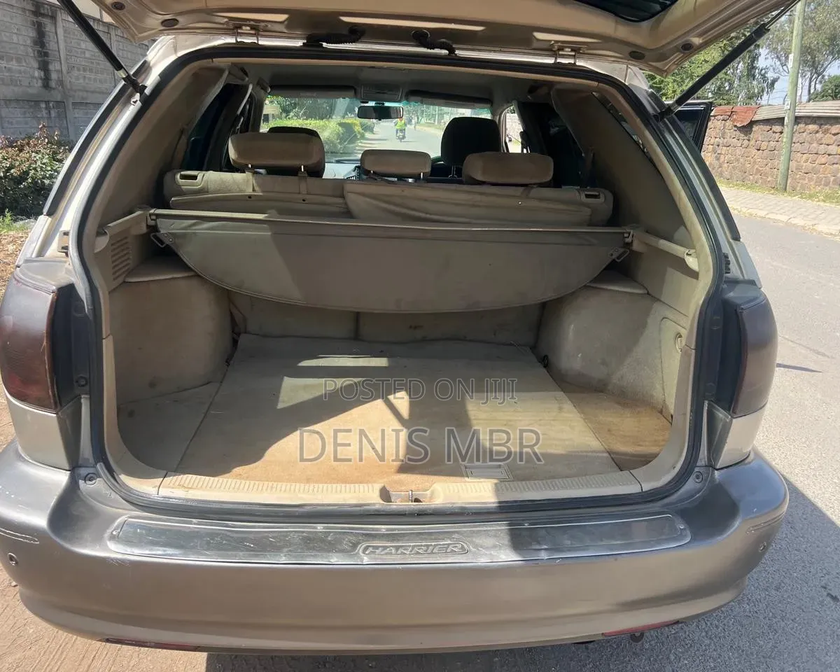 Toyota Harrier 2002 Gray