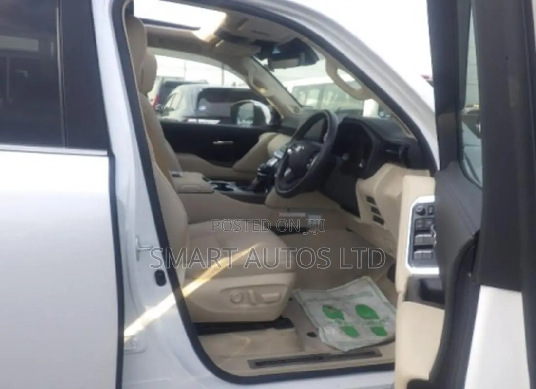 Toyota Land Cruiser 3.3 Diesel 4WD 2022 Pearl