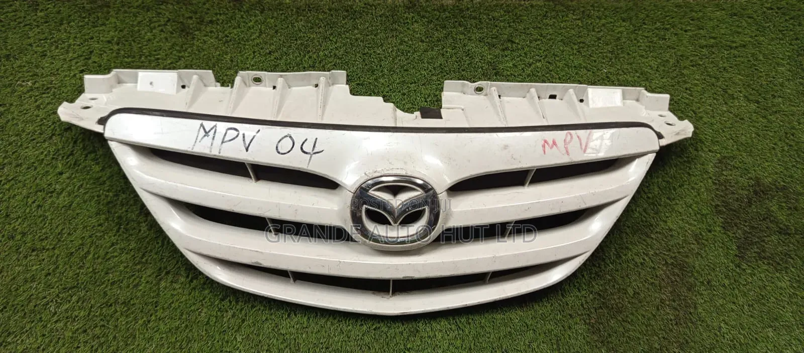 Mazda MPV Grill