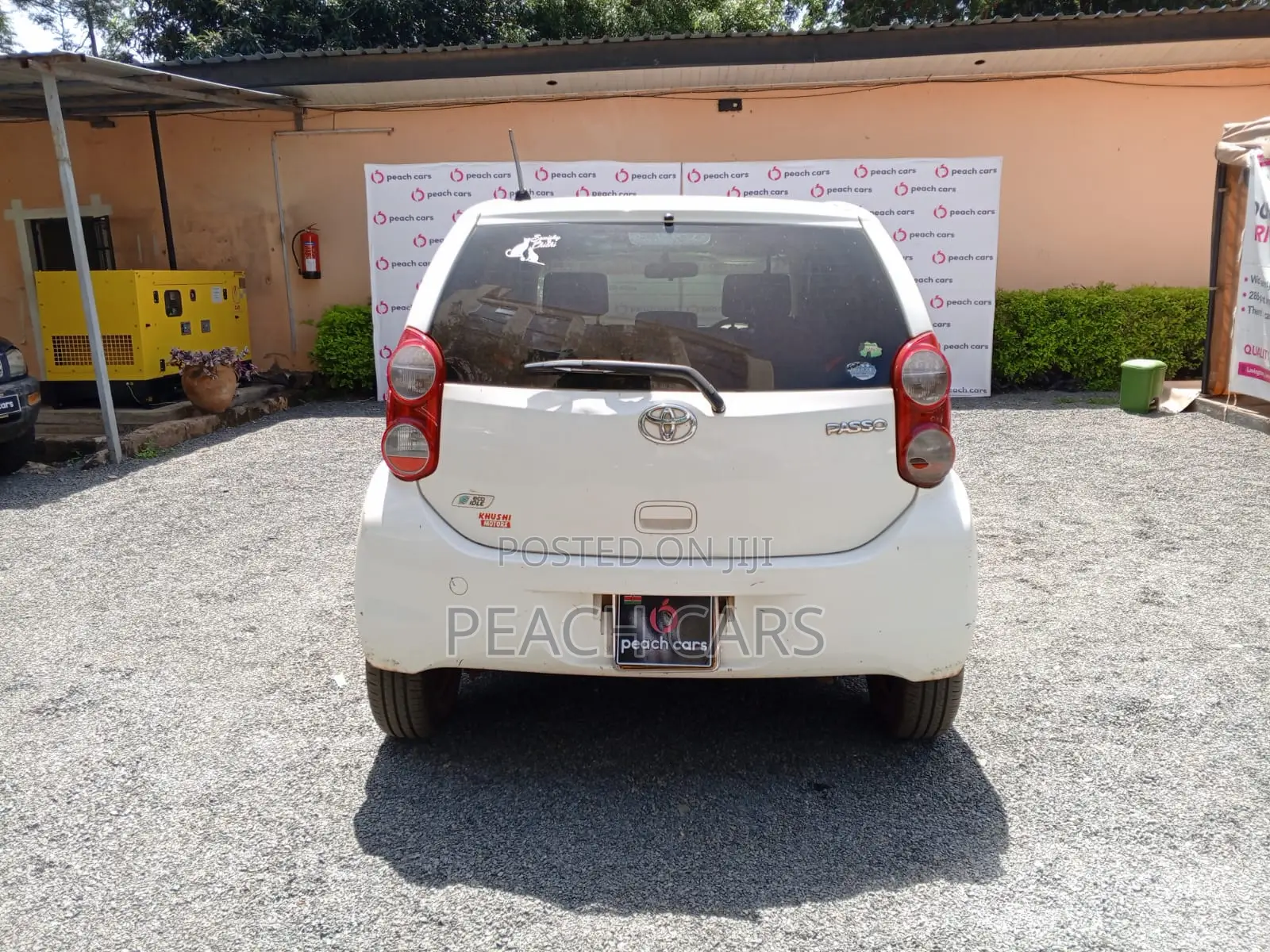 Daihatsu Boon 2012 White