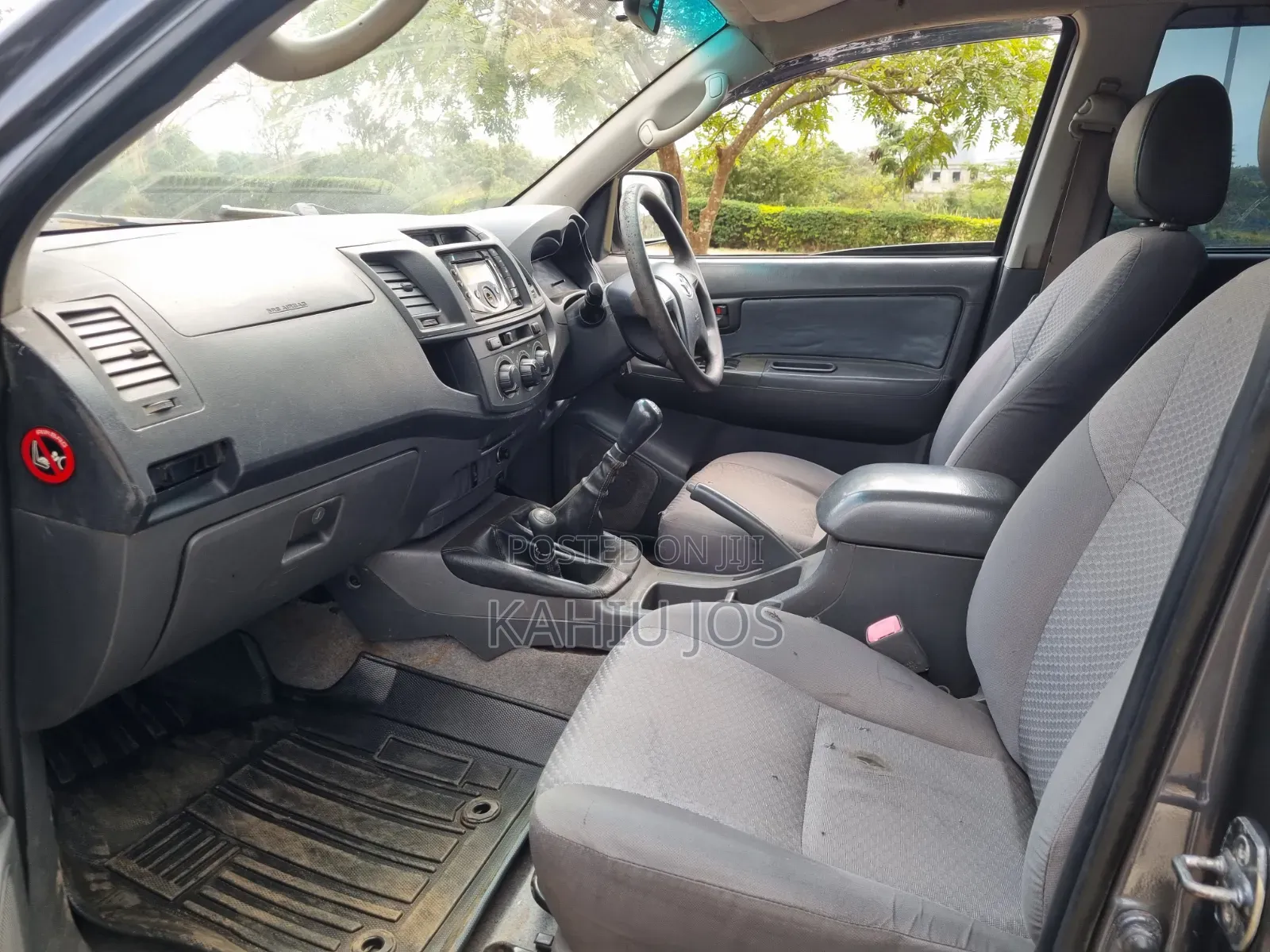 Toyota Hilux 2013 Gray