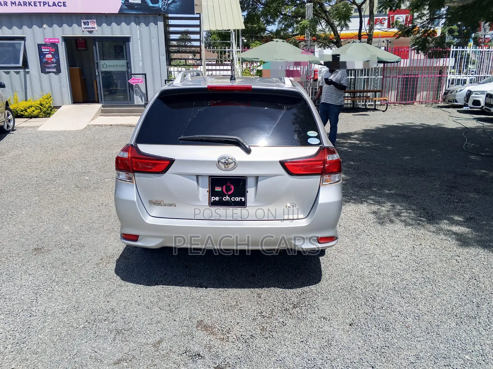 Toyota Corolla Fielder 2018 Silver