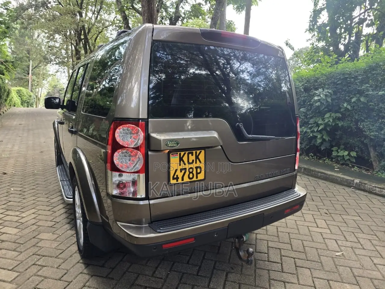 Land Rover Discovery 2010 Brown