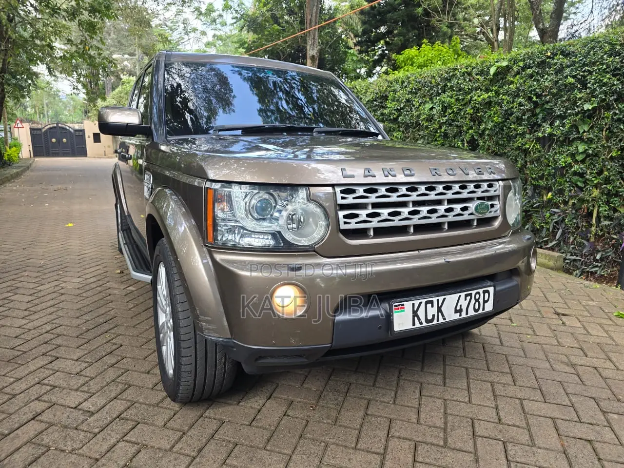 Land Rover Discovery 2010 Brown