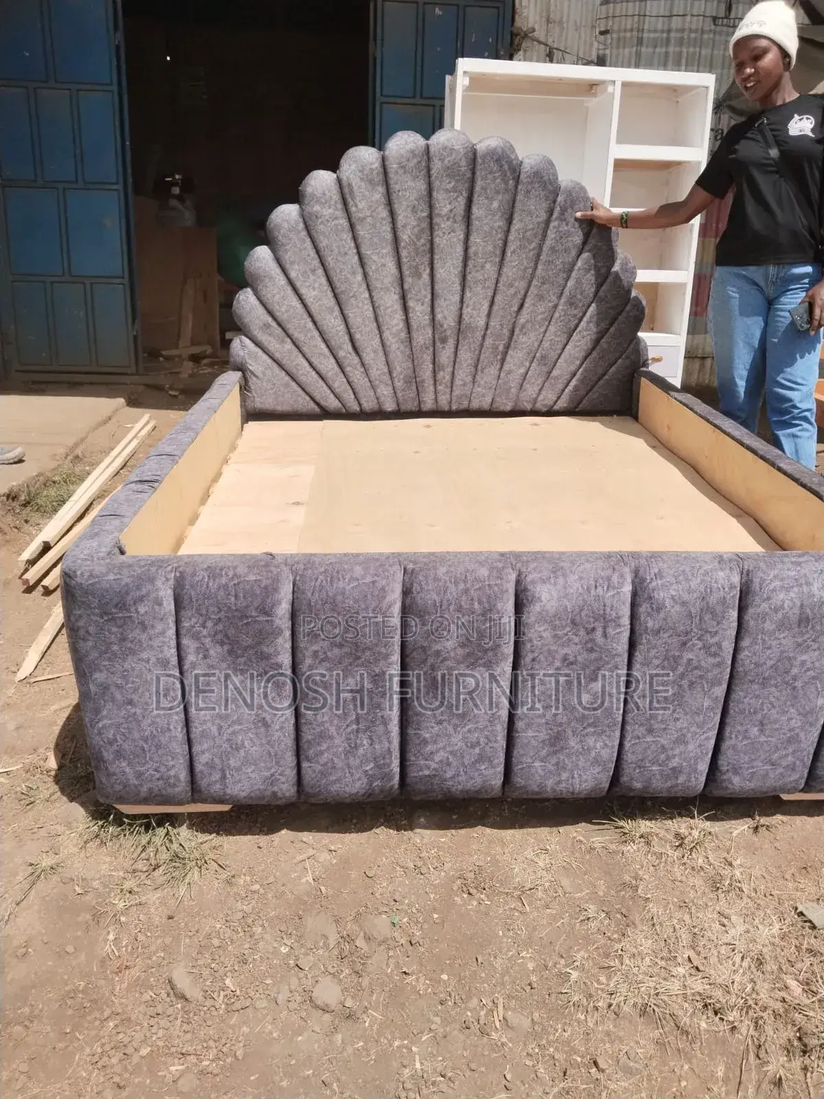 Grey 6×6 Chester Bed