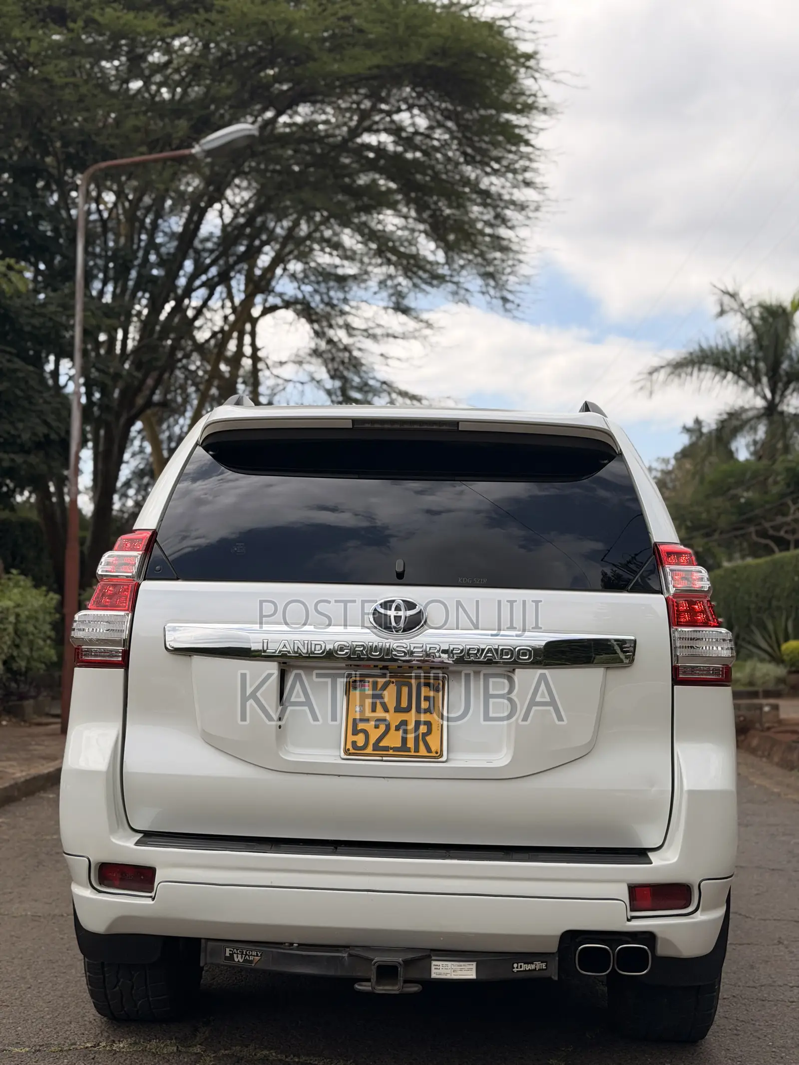 Toyota Land Cruiser Prado 2016 White