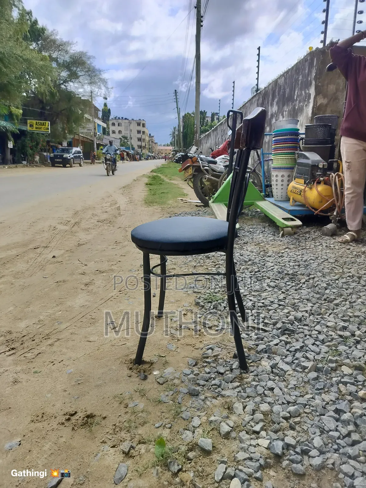 Round Restaurant Chairs