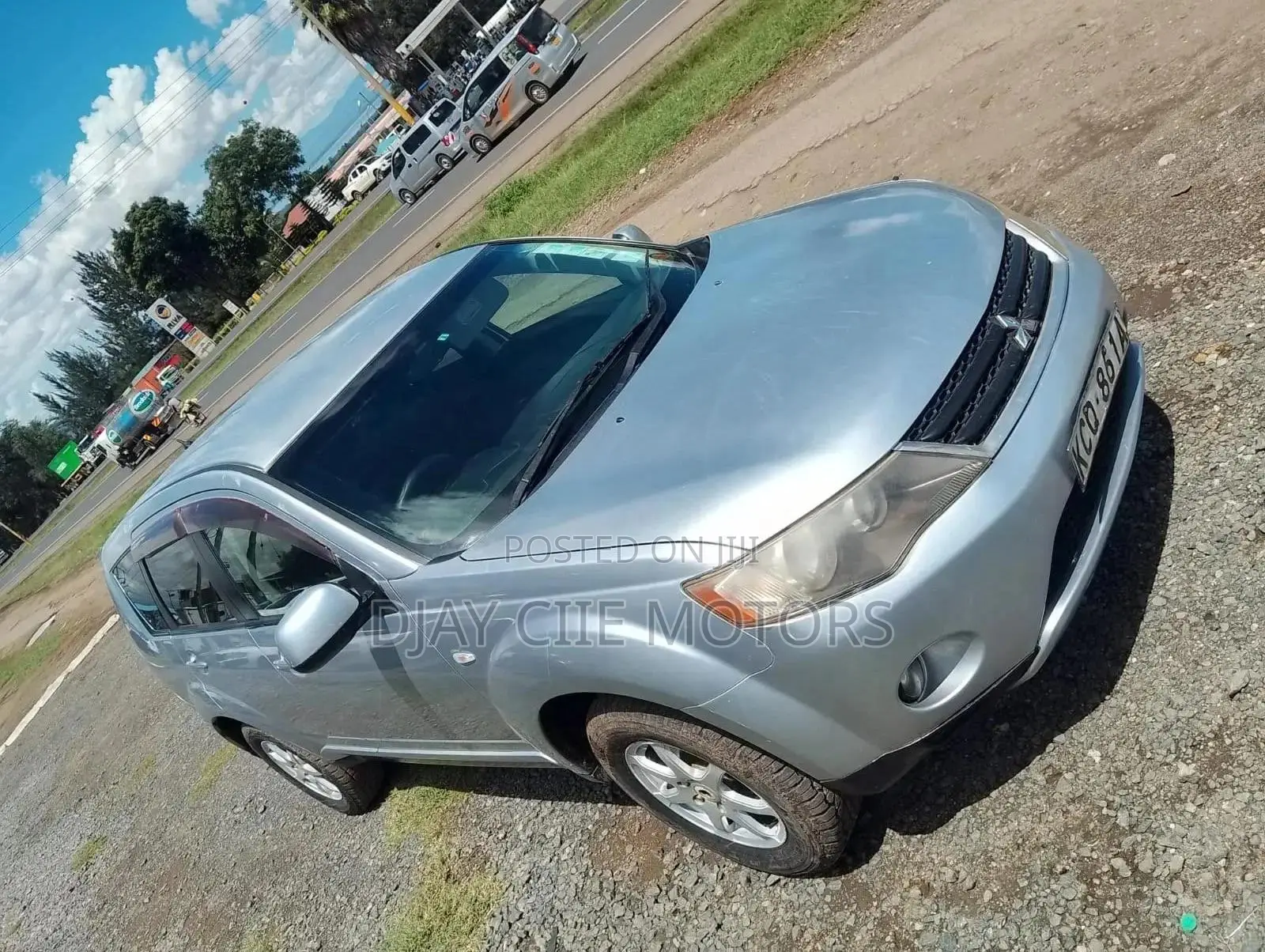 Mitsubishi Outlander 2012 Silver