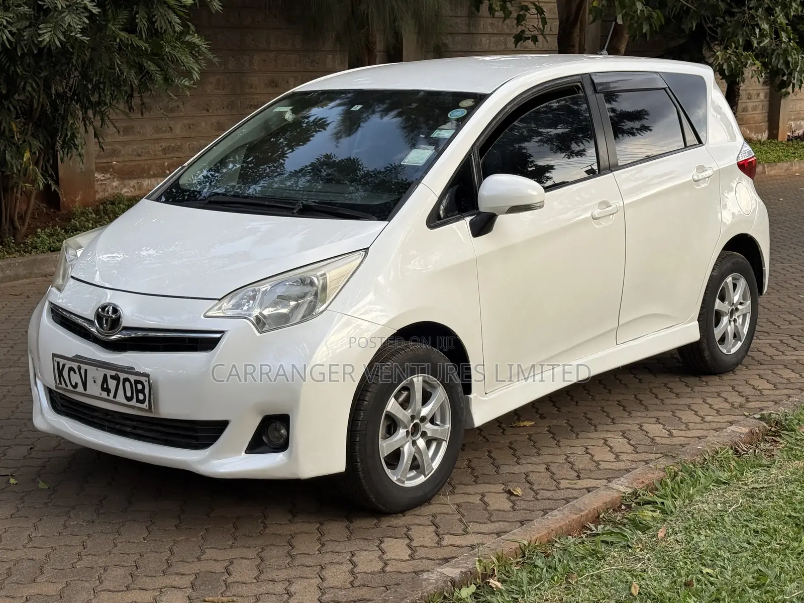 Toyota Ractis 2012 White