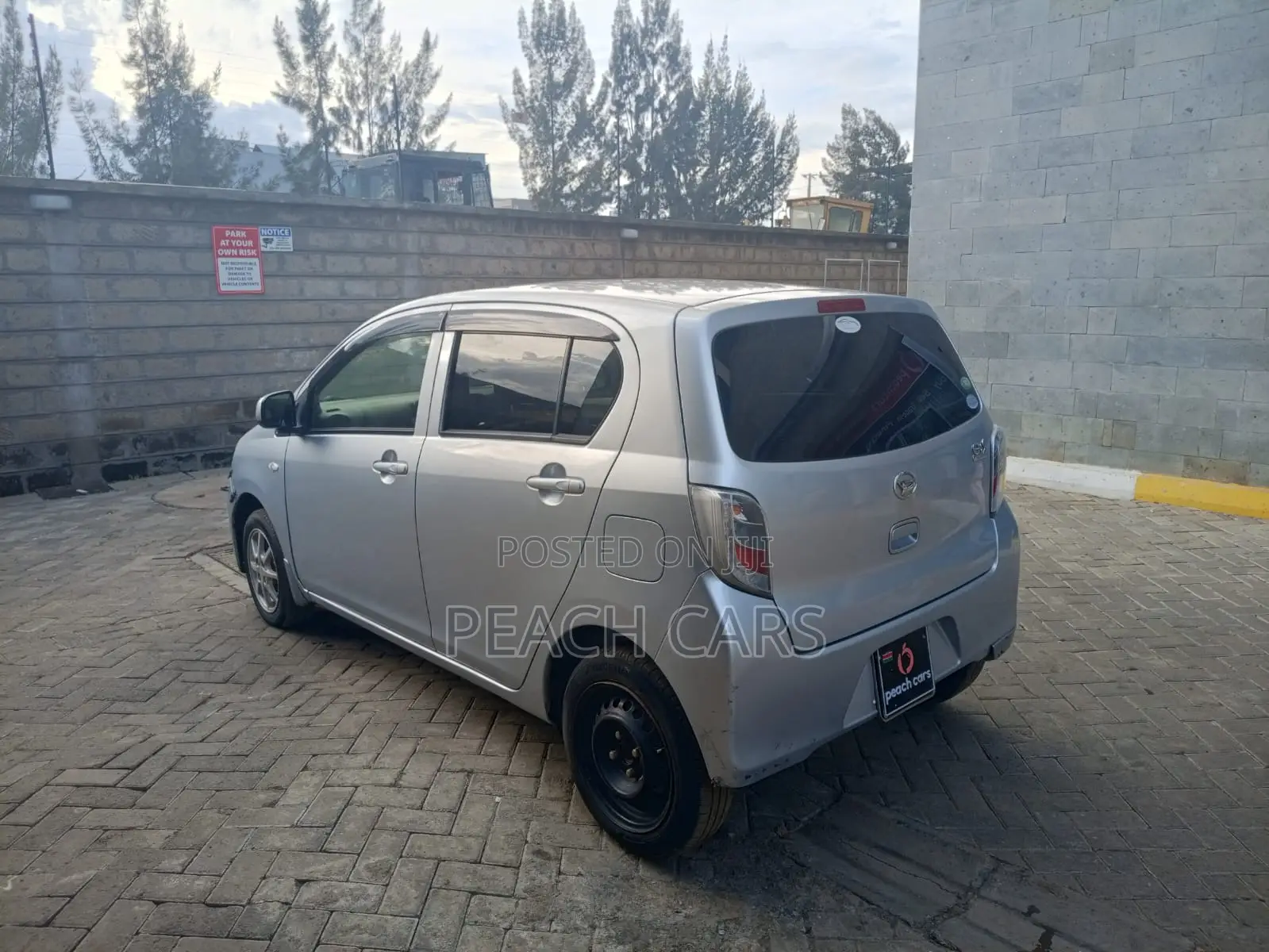 Daihatsu Mira 2016 Silver